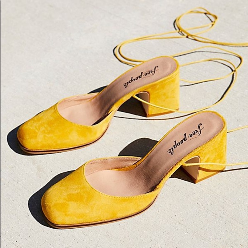 Free People Honeymoon block heels in Honey🍯